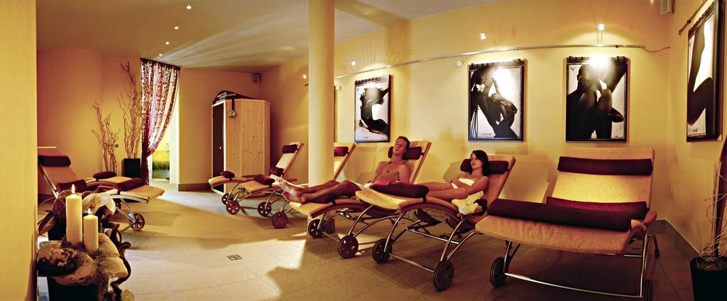 Hotel Alpina Nature-Wellness เวนส์ ภายนอก รูปภาพ